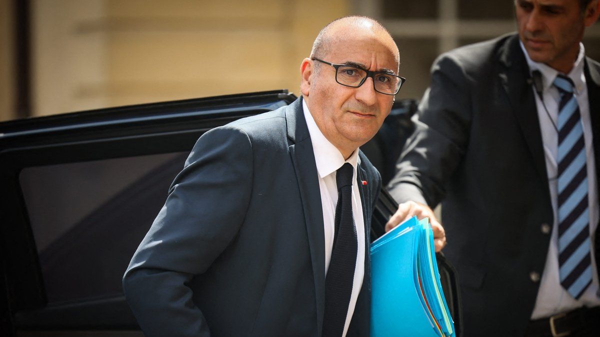 Laurent Nuñez réagit : deux hauts gradés mutés dans l'affaire Rosa