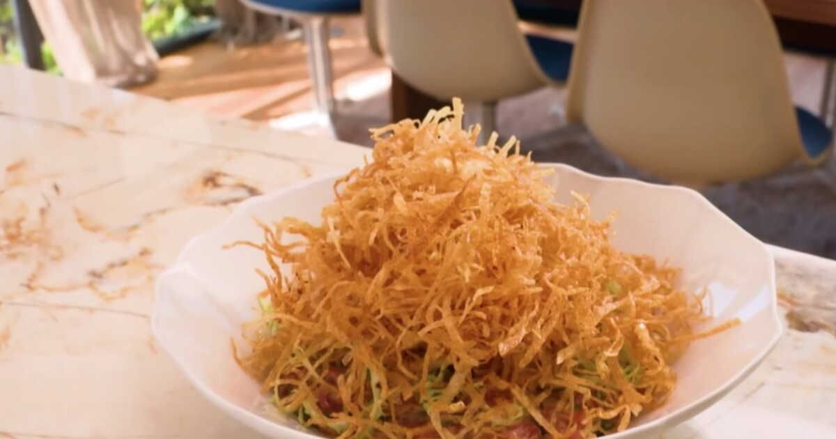 Cyril Lignac sublime le tartare de bœuf savora avec ses pommes paille