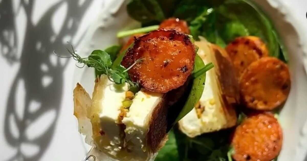 Découvrez la délicieuse association de patate douce rôtie et feta croustillante