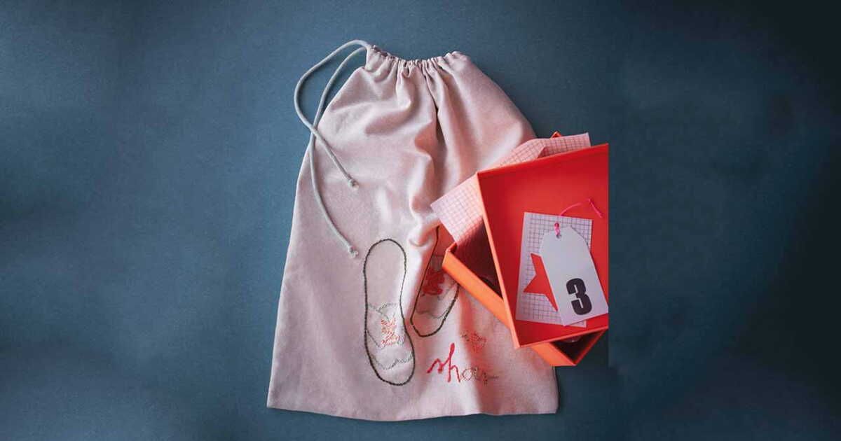 Un sac à chaussures à broder
