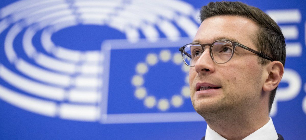 Jordan Bardella sous le feu des enquêtes : une affaire explosive pour le RN