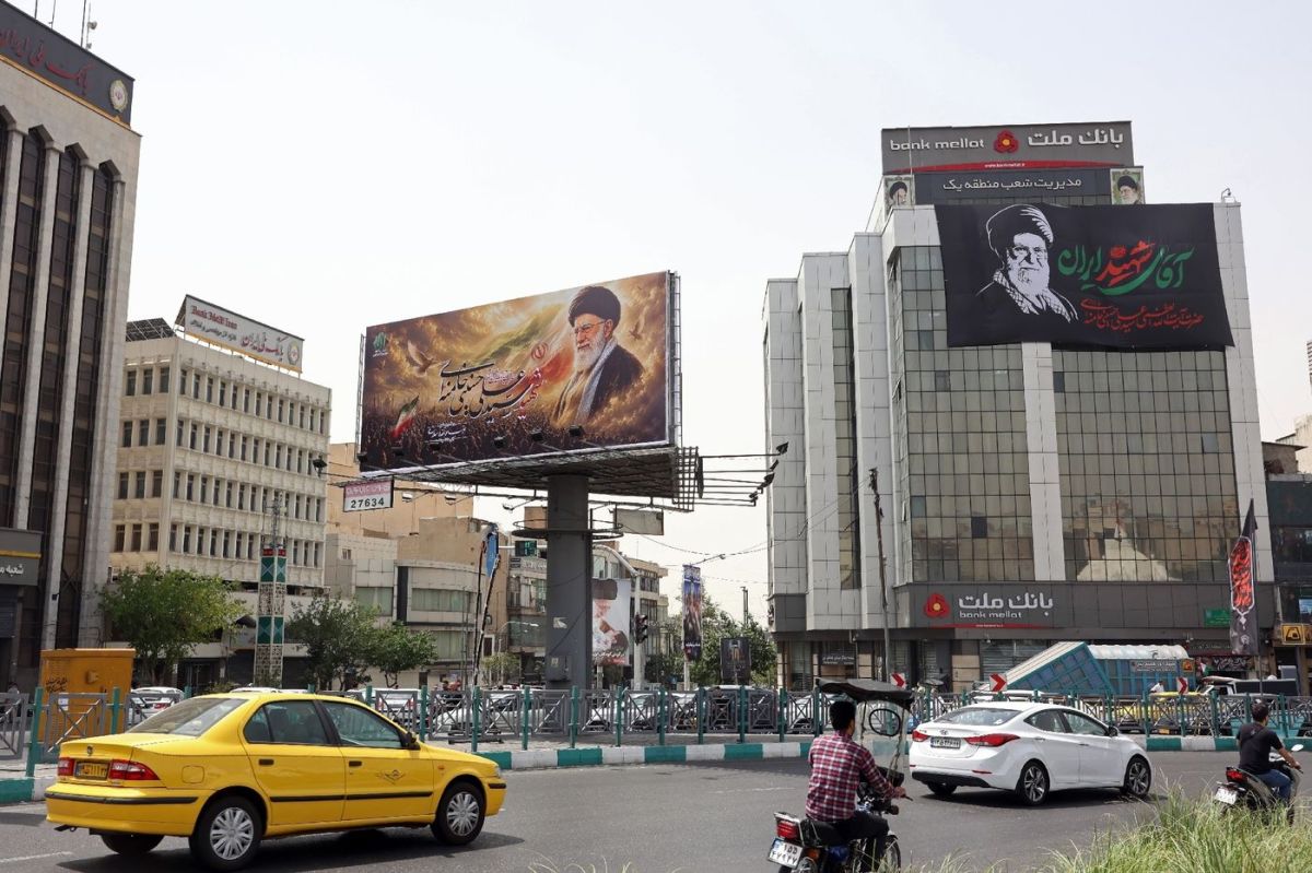 Des funérailles historiques pour Ali Khamenei à Téhéran