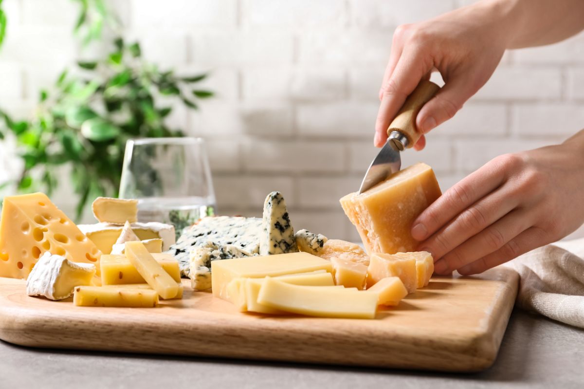 le fromage idéal pour renforcer vos os après 60 ans
