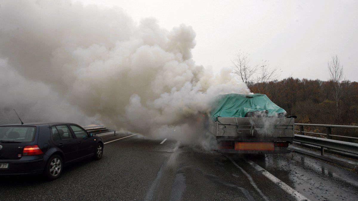 Incendie sur l'A64 : la circulation à l'arrêt près de Toulouse