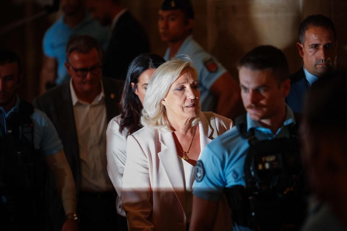 Marine Le Pen et sa candidature pour 2027 : les enjeux d'une condamnation controversée