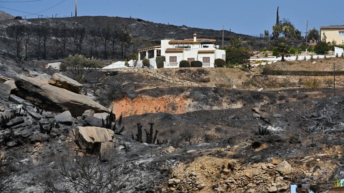La tragédie de Stéphanie : une Française disparue dans les flammes espagnoles