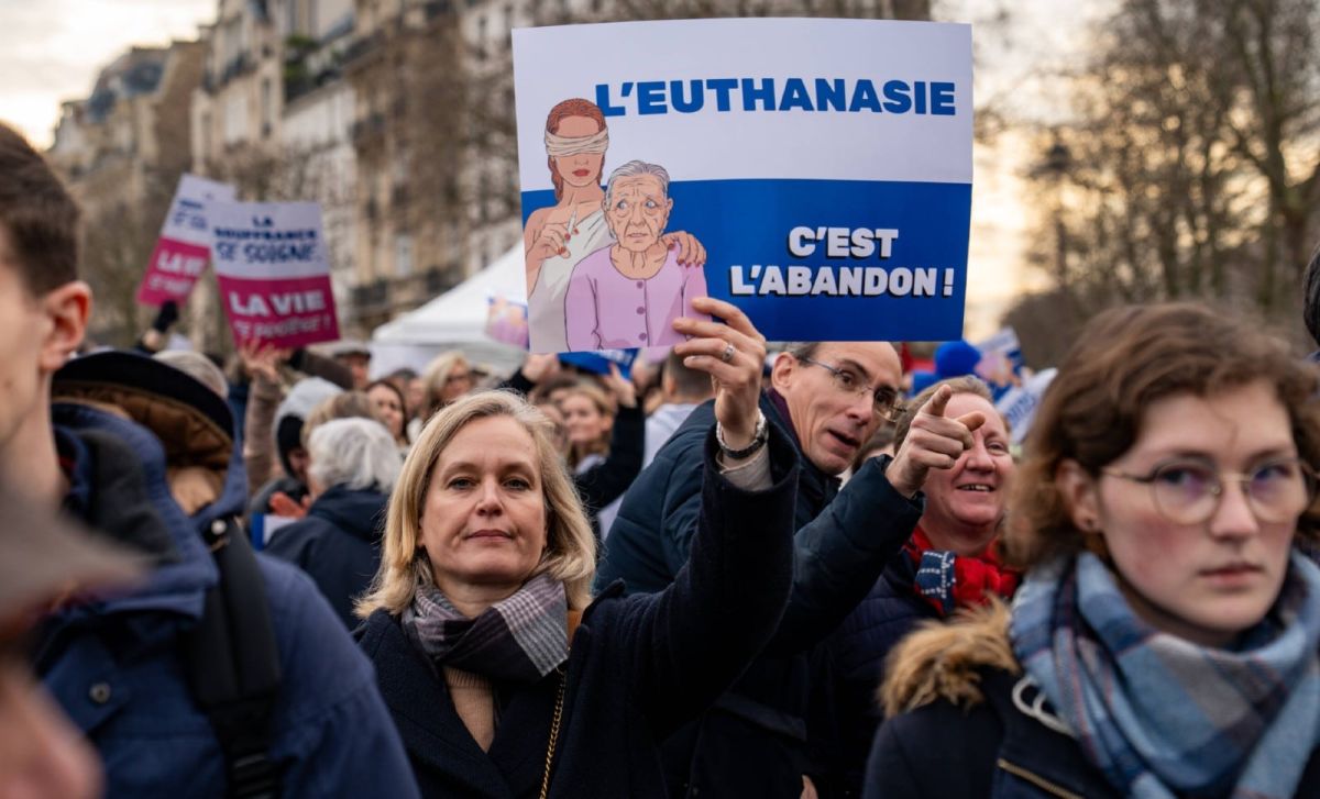 La fin de vie par l'État : un tournant inquiétant pour la France